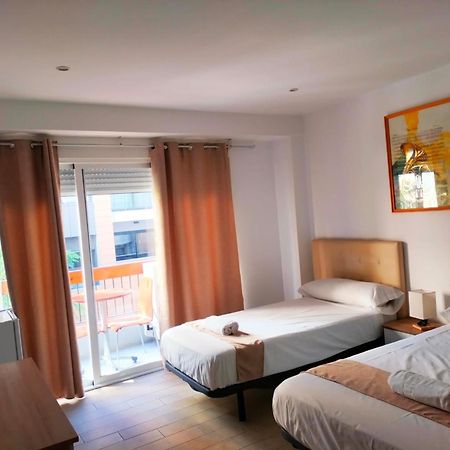Pension Portugal Аликанте Экстерьер фото