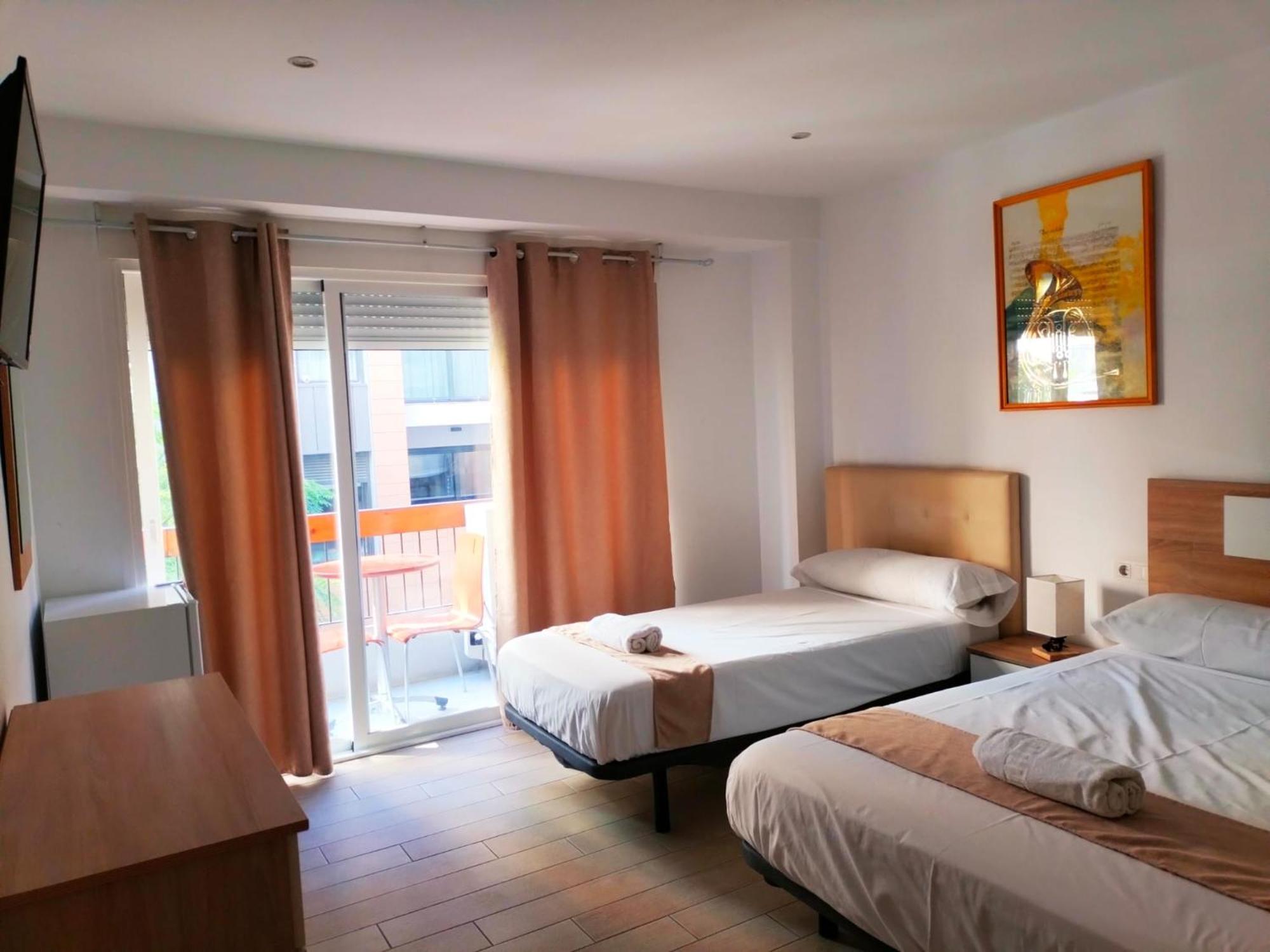 Pension Portugal Аликанте Экстерьер фото